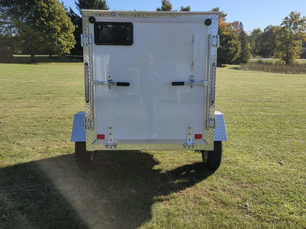 2027 Rhino Galvanized Enclosed 4' X 6' Ramp