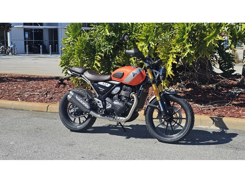 2026 Triumph Scrambler 400 X Baja Orange/aluminium