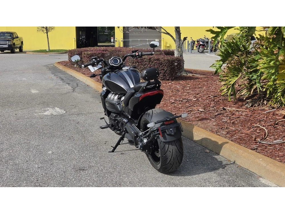 2026 Triumph Rocket 3 Storm Gt Granite/sapphire Black