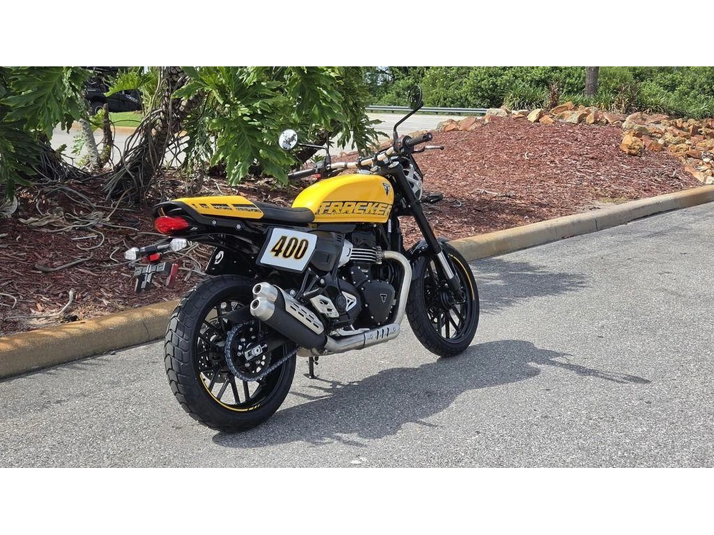 2026 Triumph Tracker 400 Racing Yellow