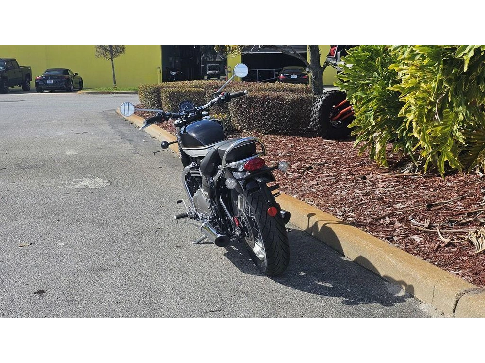 2026 Triumph Bonneville Speedmaster Sapphire Black