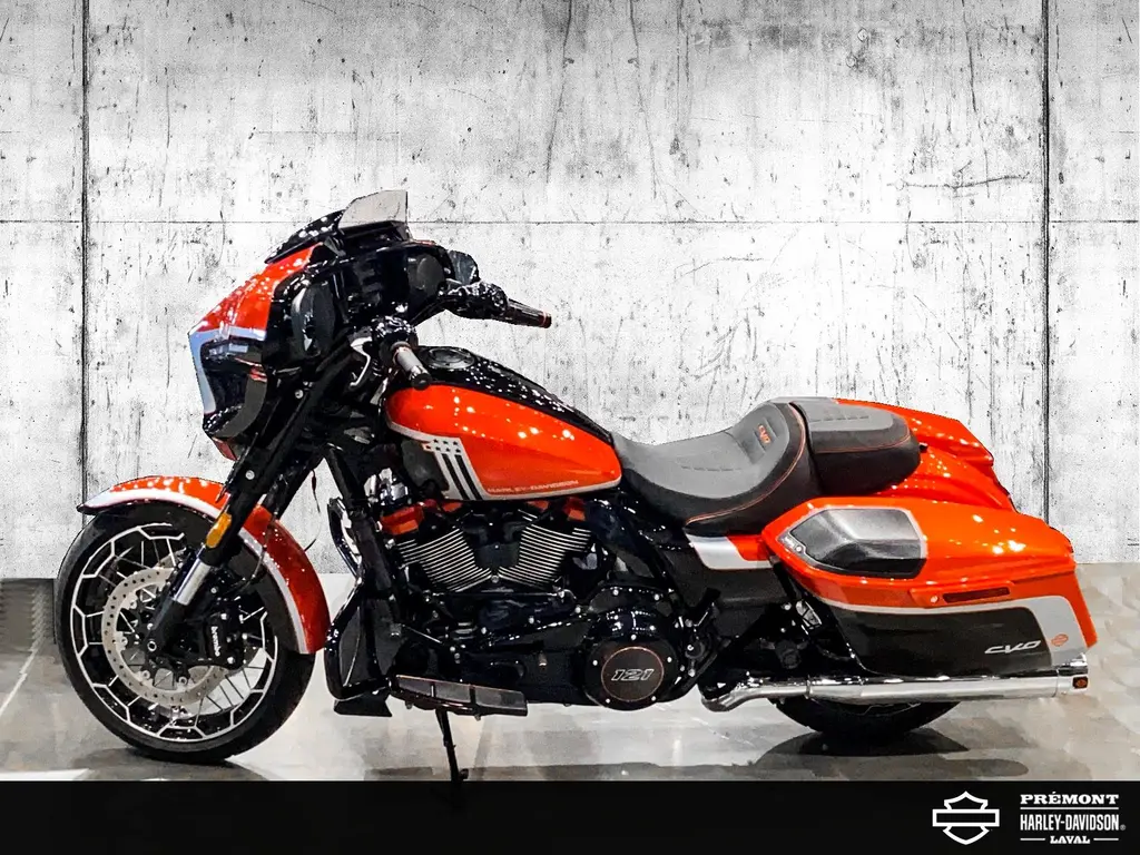 2024 Harley-Davidson CVO Street Glide FLHXSEFLHXSE