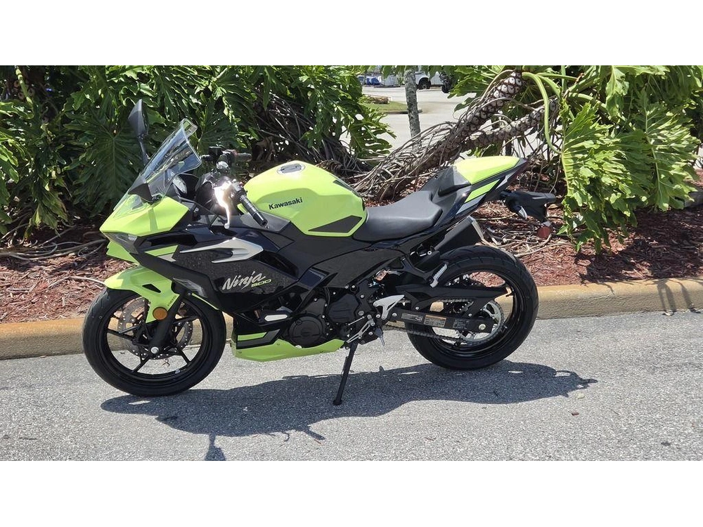 2026 Kawasaki Ninja® 500 Se Abs