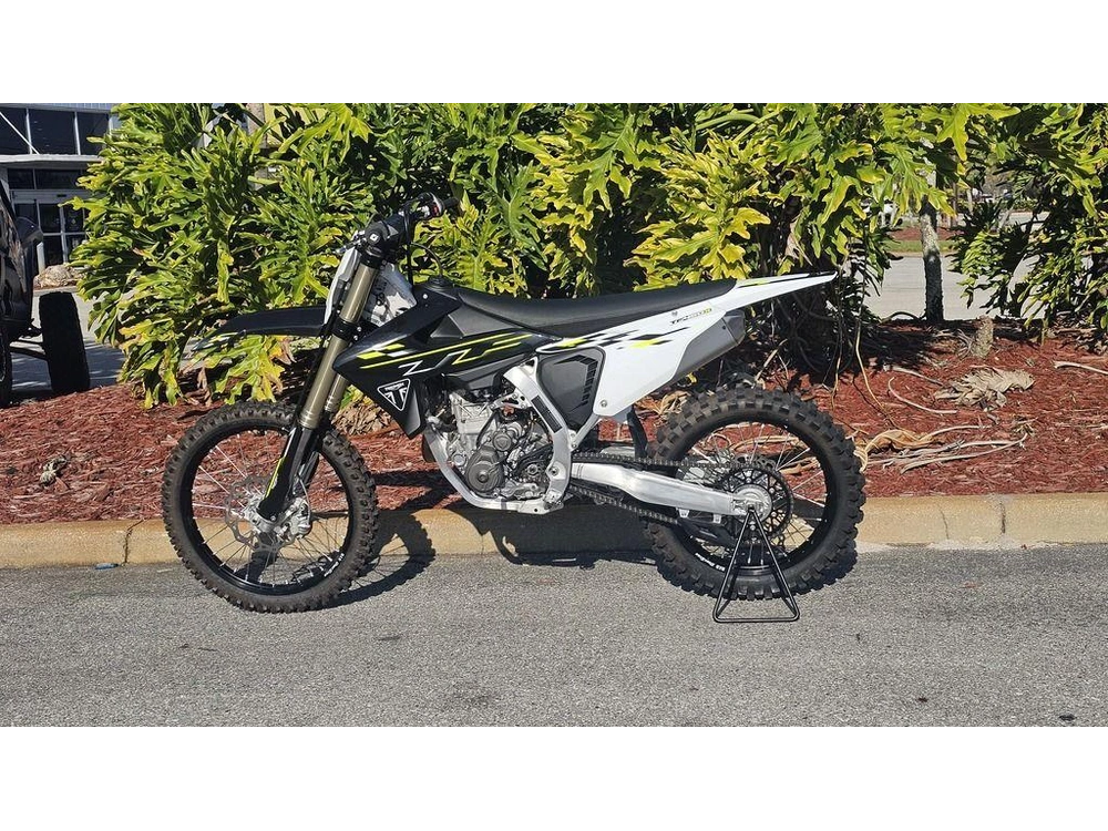 2026 Triumph Tf 450-x Jet Black/pure White
