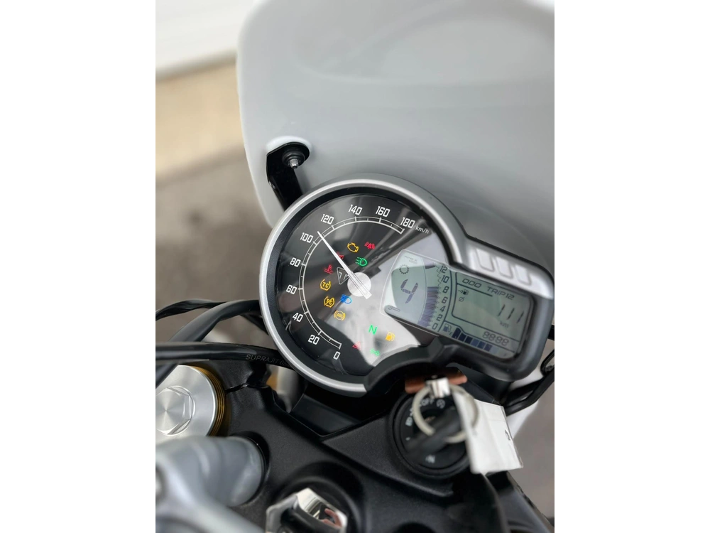 2026 Triumph Scrambler 400 Xc alt