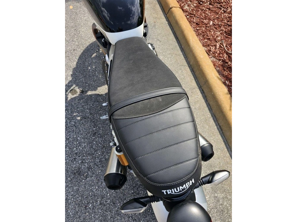 2025 Triumph Speed Twin 1200 Rs Sapphire Black