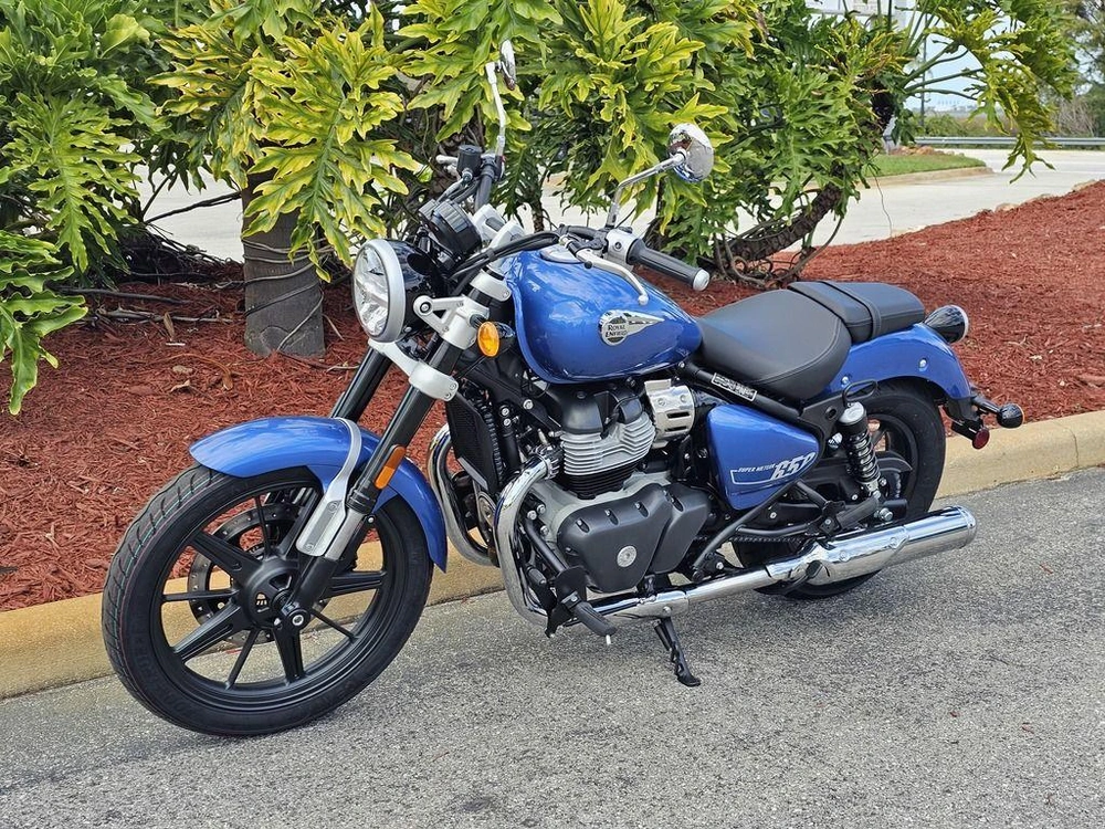 2024 Royal Enfield Super Meteor 650 Astral Blue