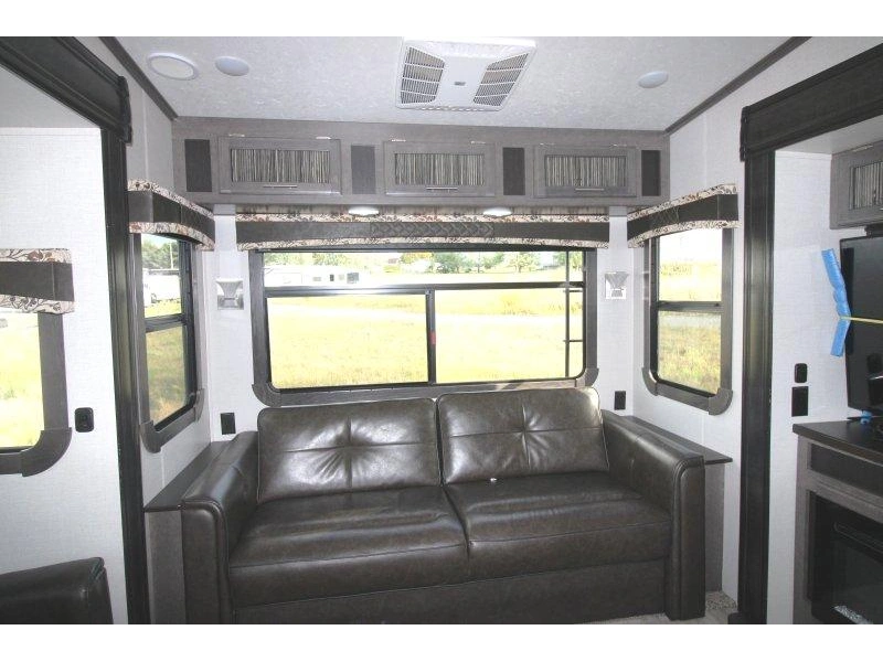 2018 Crossroads Cruiser 347md