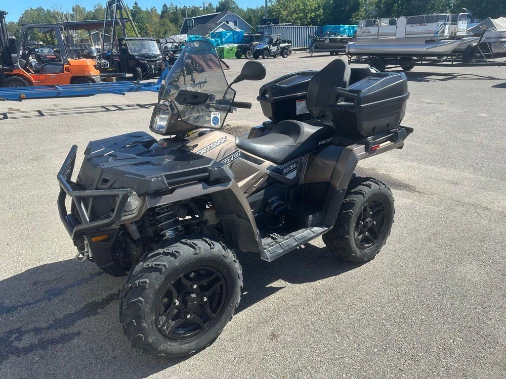 2022 Polaris Touring Premium