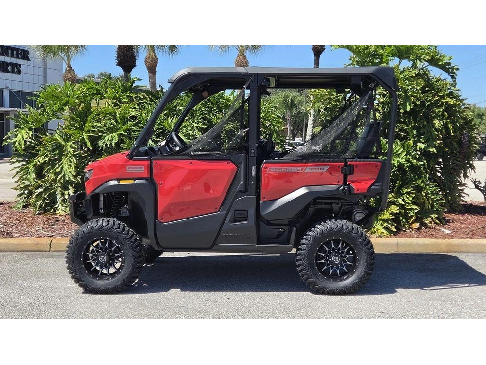 2026 Honda Pioneer 1000-5 Deluxe