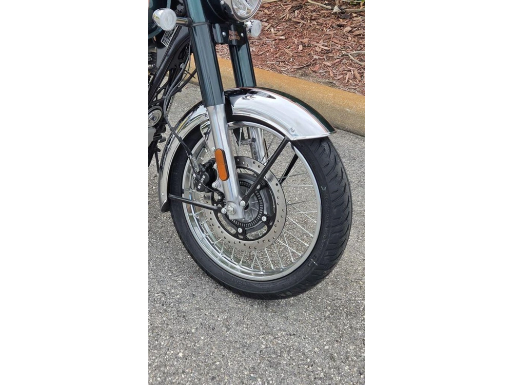 2027 Royal Enfield Classic 350 Emerald Green