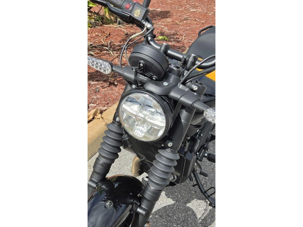 2026 Royal Enfield Guerrilla 450 Playa Black