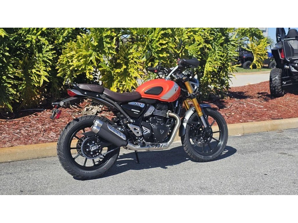 2026 Triumph Scrambler 400 X Baja Orange/aluminium