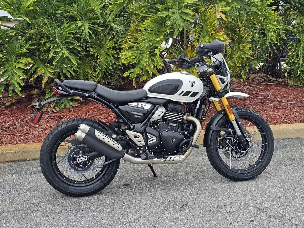 2026 Triumph Scrambler 400 Xc Vanilla White