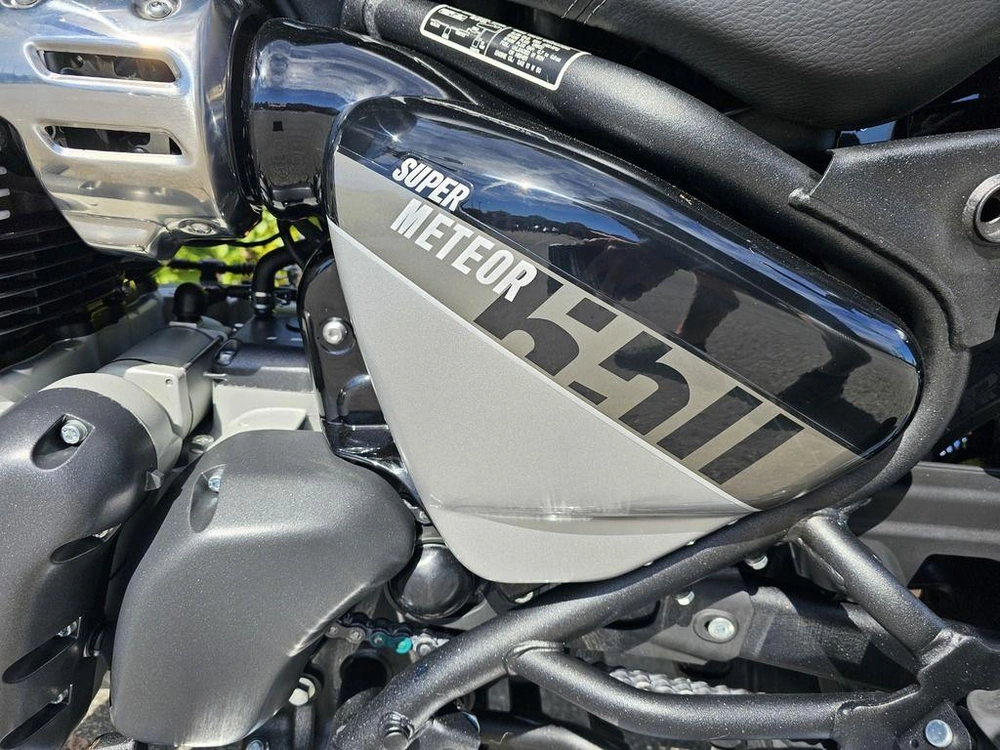 2024 Royal Enfield Super Meteor 650 Interstellar Grey