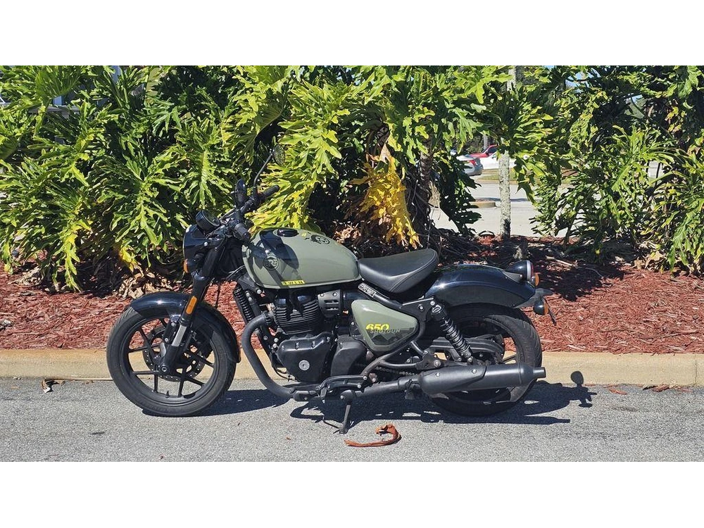 2024 Royal Enfield Shotgun 650 Drill Green