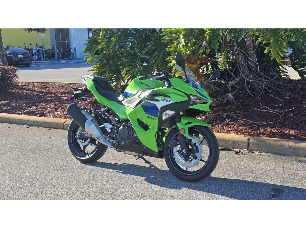 2026 Kawasaki Ninja® 500