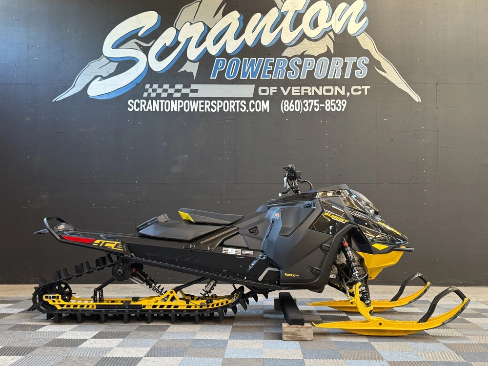 2027 Ski-doo Summit Hce 154 3p