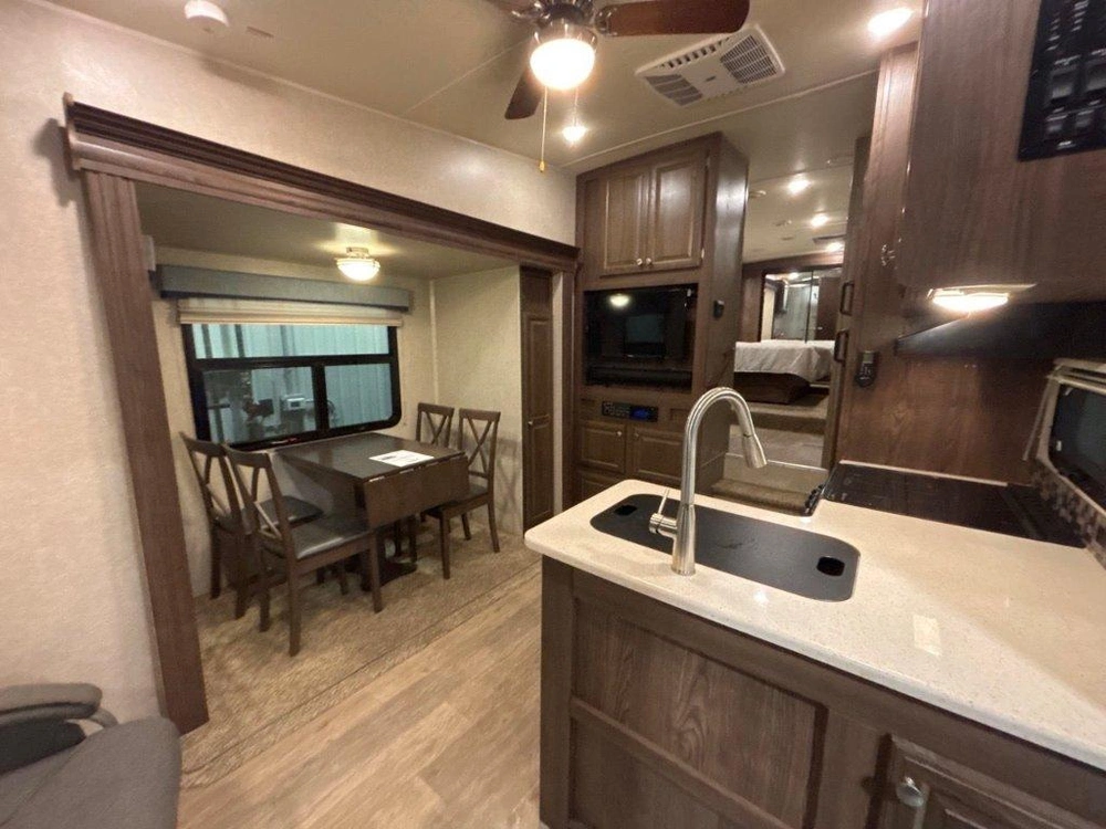 Rockwood Ultra Lite 2440bs 2018