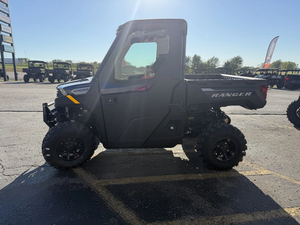 2027 Polaris Ranger 1000 Cab - Springfield Blue