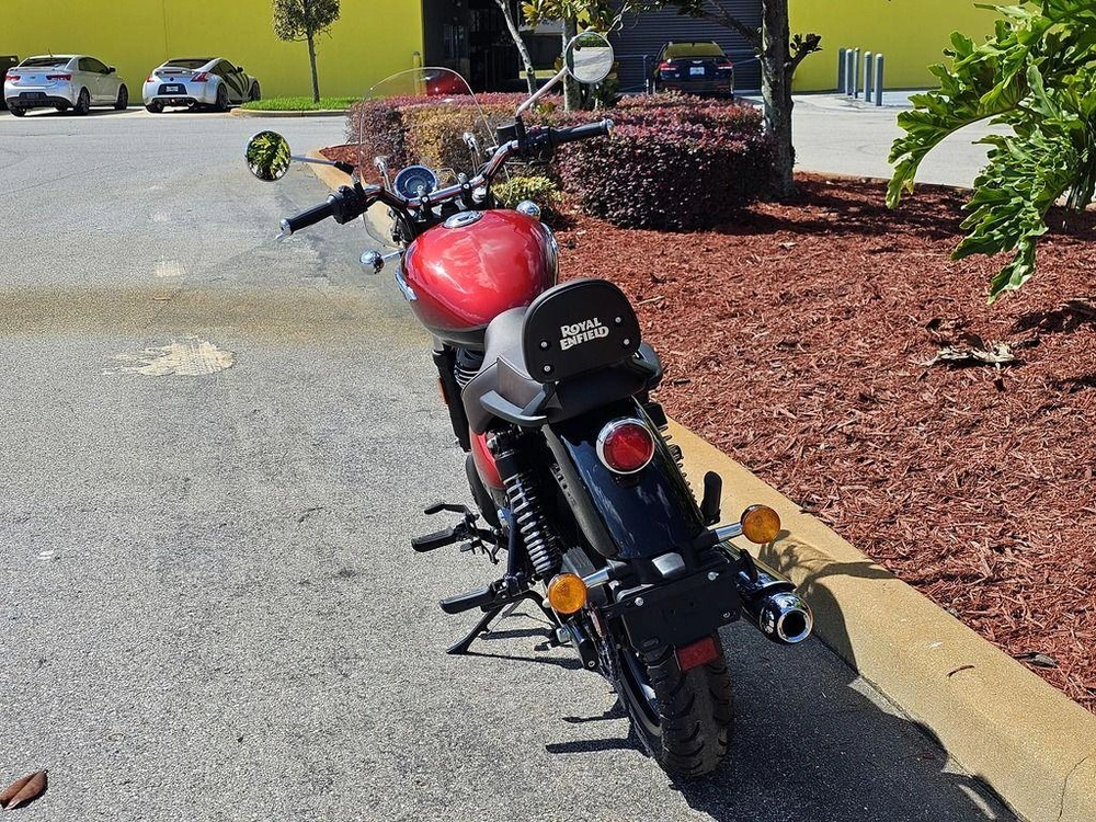 2024 Royal Enfield Meteor 350 Supernova Red
