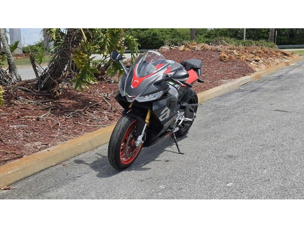 2022 Aprilia Rs 660