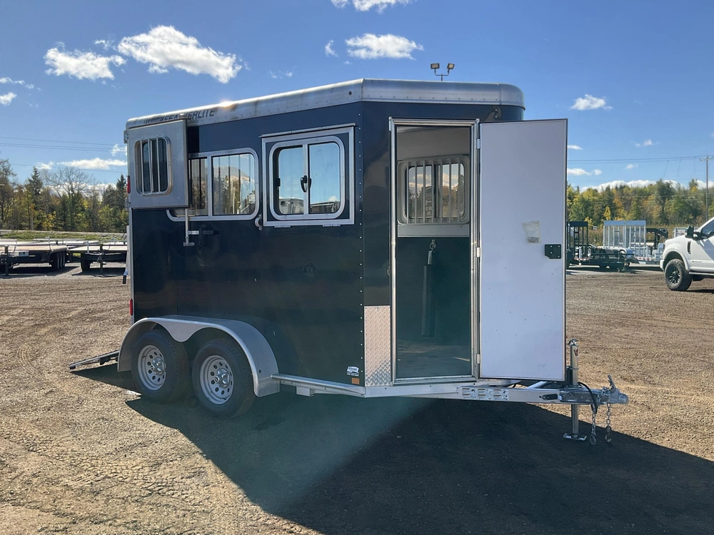 2011 Featherlite 2 Horse Straight Load 6'6"x11 Model 9407 Aluminum Horse Trailer alt