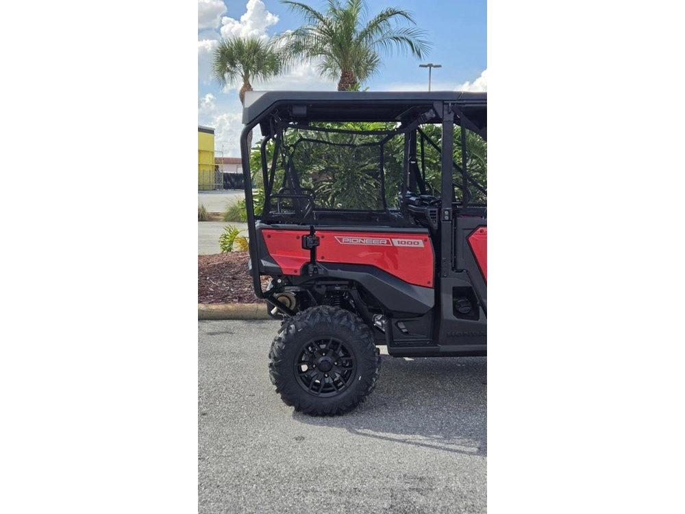 2026 Honda Pioneer 1000-5 Deluxe