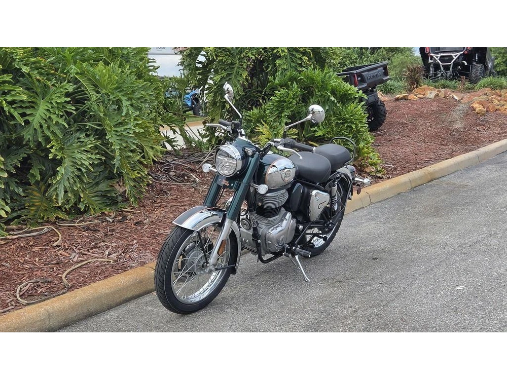 2027 Royal Enfield Classic 350 Emerald Green
