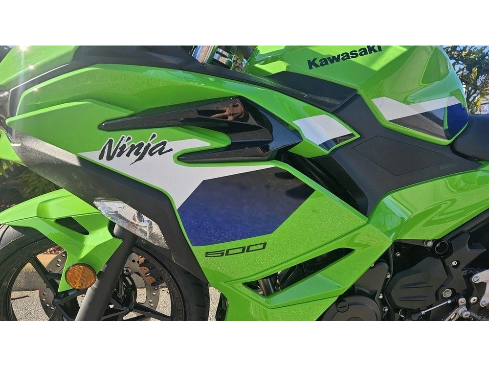 2026 Kawasaki Ninja® 500