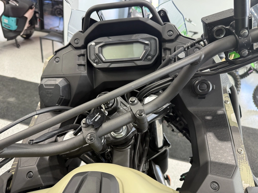 Kawasaki Klr650 2025 alt