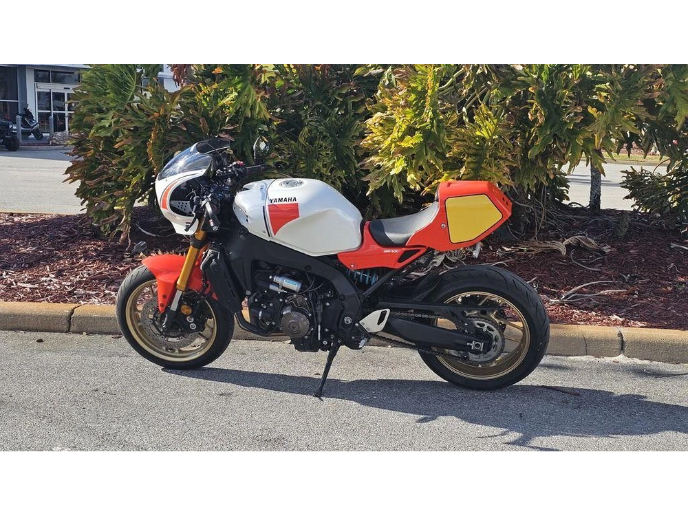 2024 Yamaha Xsr900
