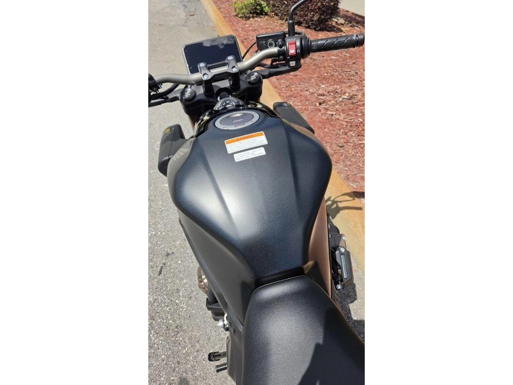 2026 Honda Cb650r E-clutch