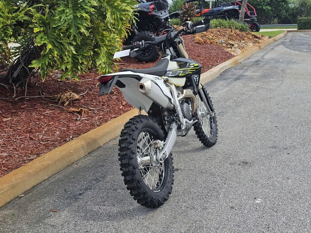 2026 Triumph Tf 250-e Jet Black/pure White