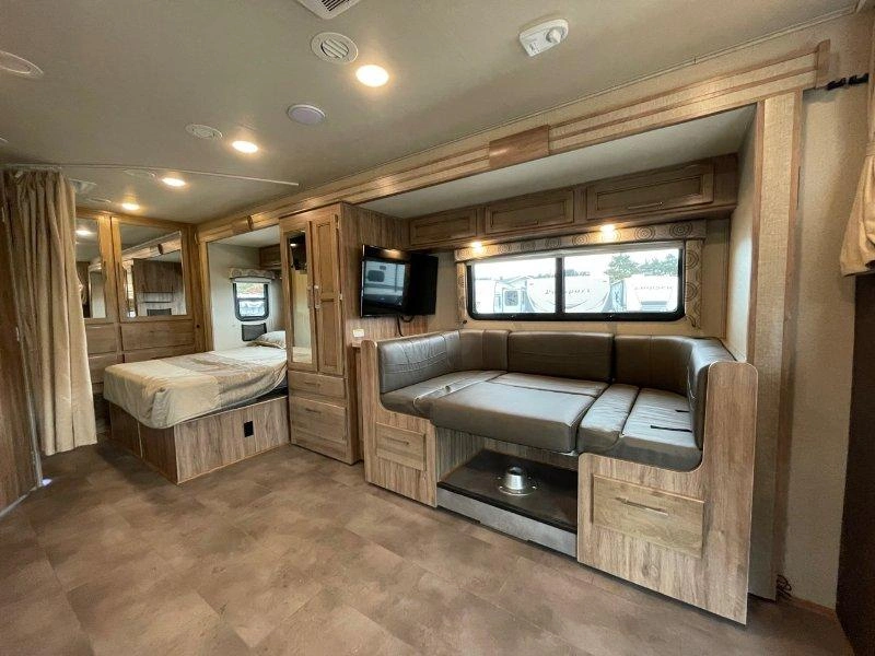 Entegra Odyssey 24b 2019