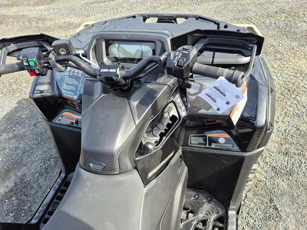 2027 Can-am Outlander Backcountry 1000r alt