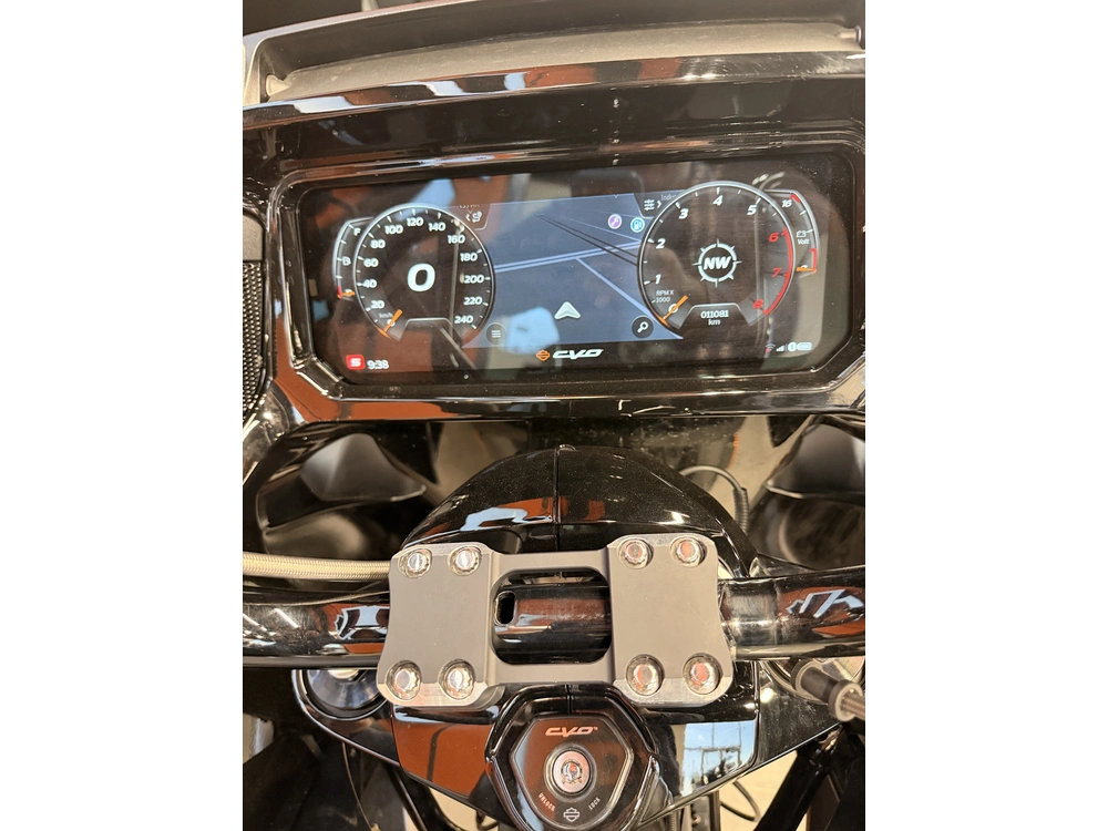 2025 Harley-davidson Cvo Road Glide St