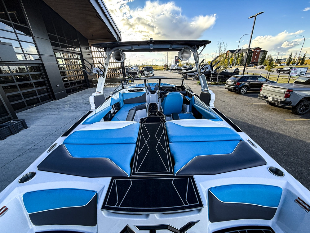 2027 Atx Surf Boats 22 Type-s alt