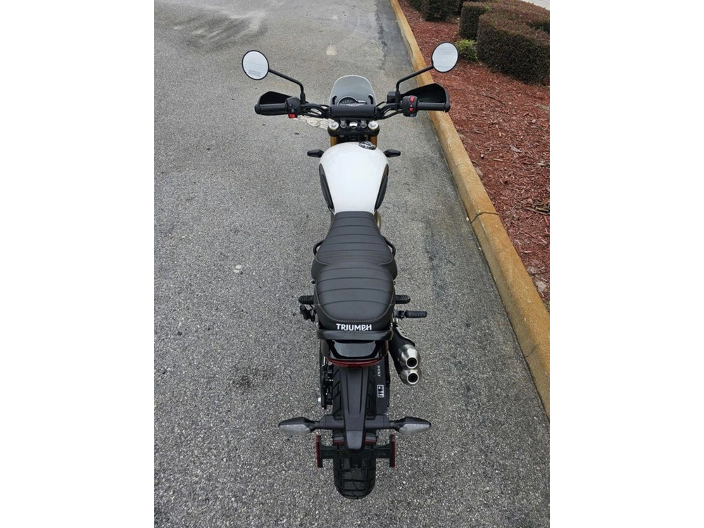 2026 Triumph Scrambler 400 Xc Vanilla White
