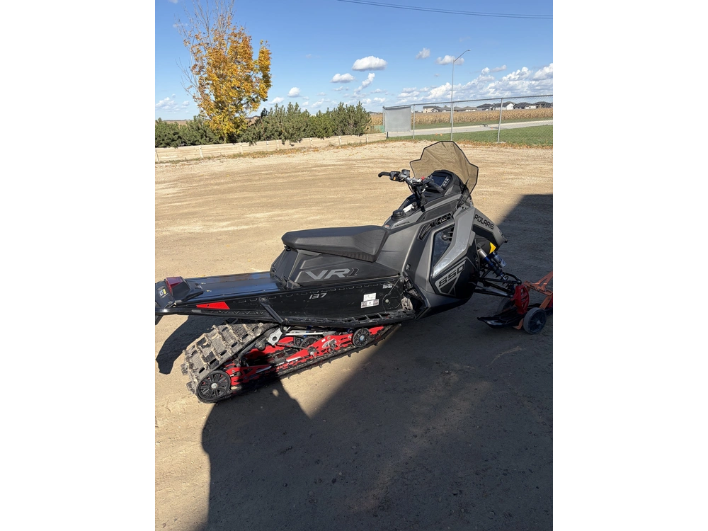 2024 Polaris Polaris 850 Indy Vr1 137