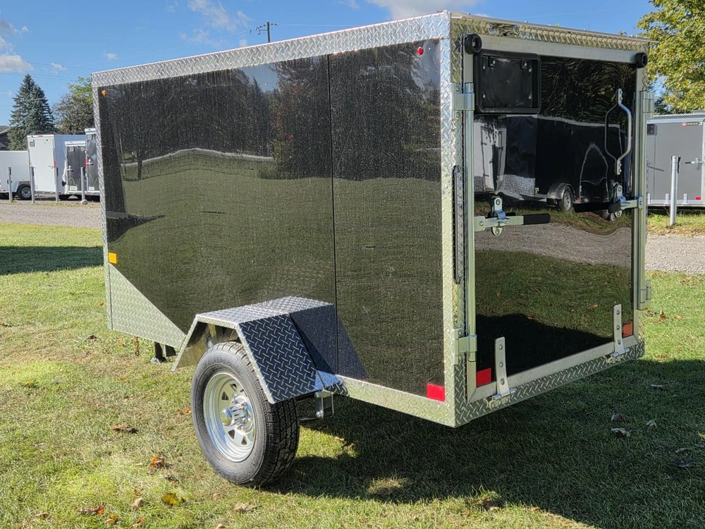 2027 Rhino Galvanized Enclosed 4' X 8' Ramp