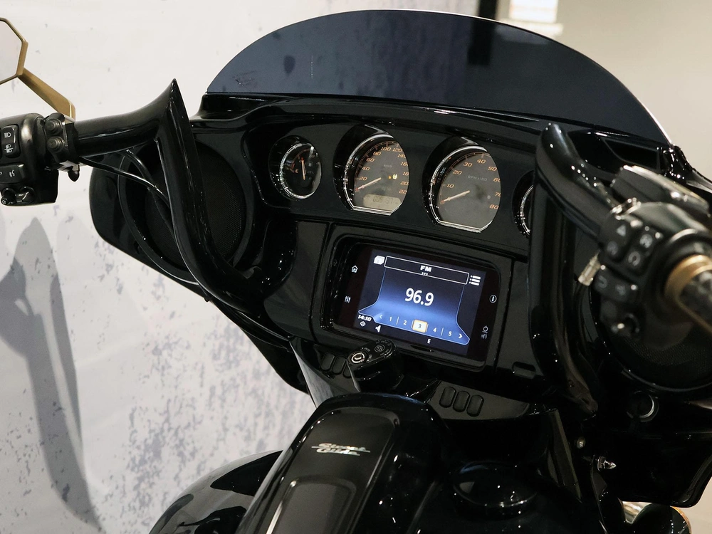 2022 Harley-davidson Street Glide St Flhxst