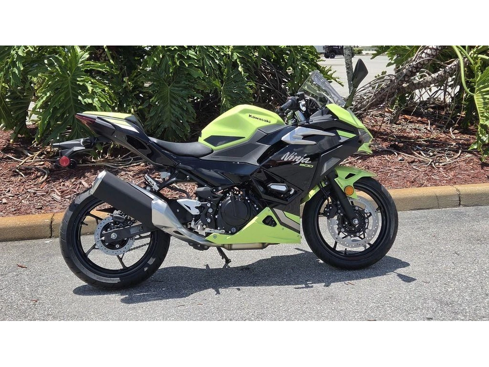 2026 Kawasaki Ninja® 500 Se Abs