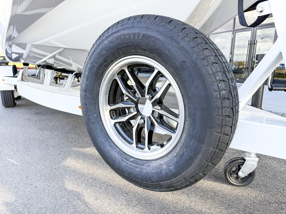 2027 Atx Surf Boats 22 Type-s alt