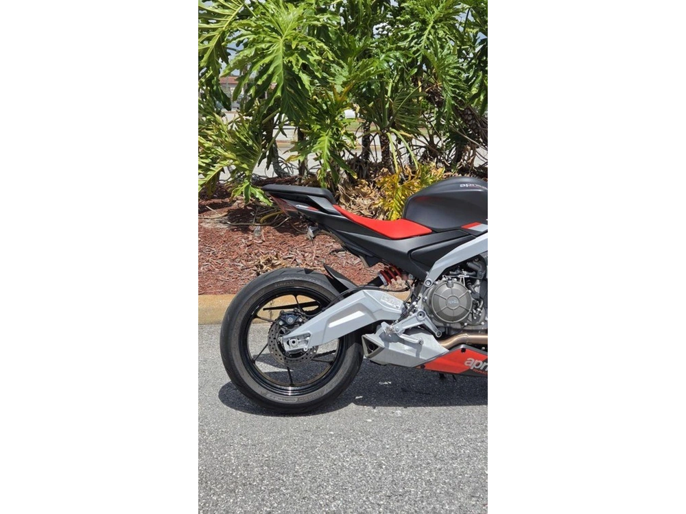 2022 Aprilia Rs 660