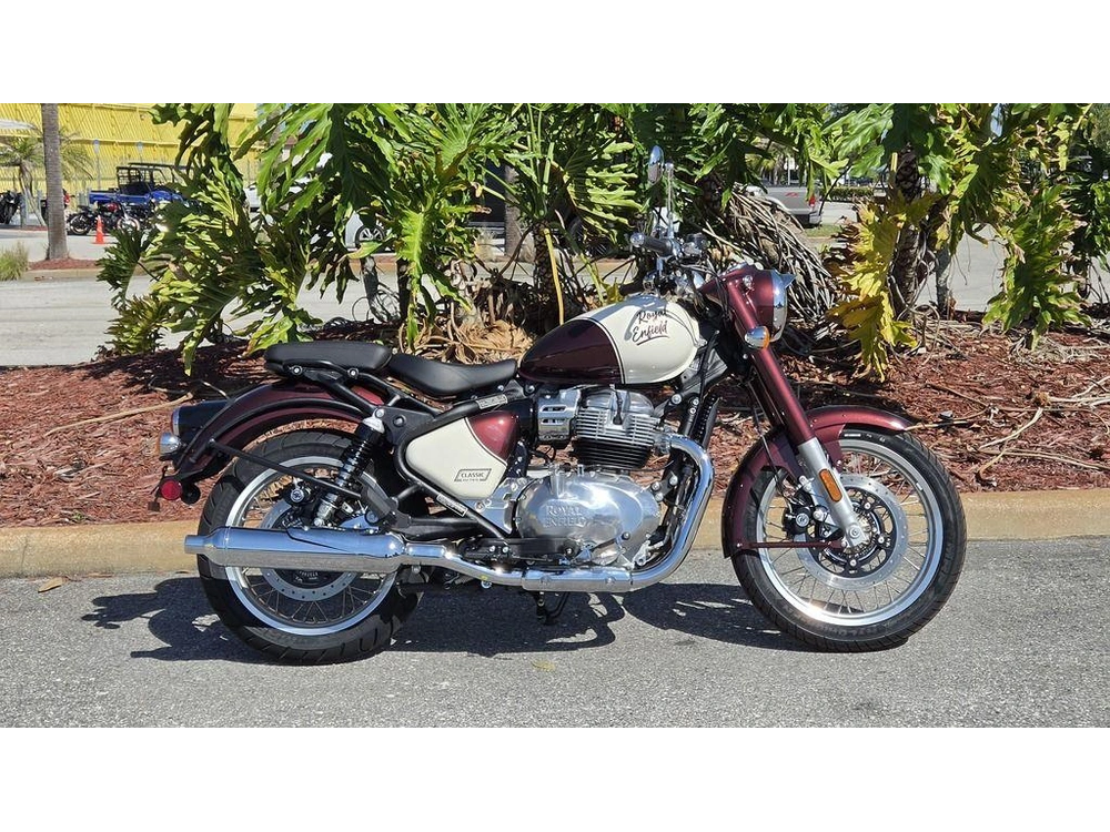 2026 Royal Enfield Classic 650 Vallam Red