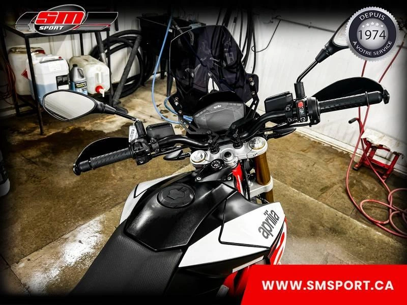 Aprilia Dorsoduro 900 2018 alt
