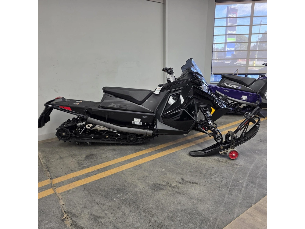 2027 Polaris Prostar S4 Indy Xc 137 alt