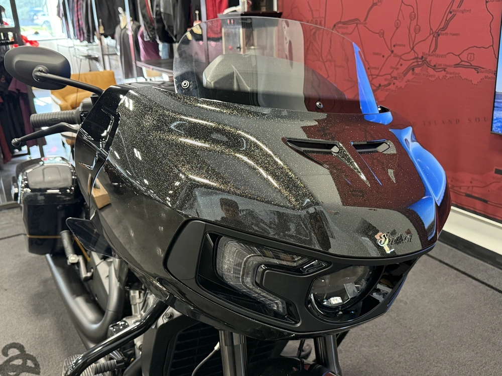 2026 Indian Motorcycle Challenger Dark Horse 112