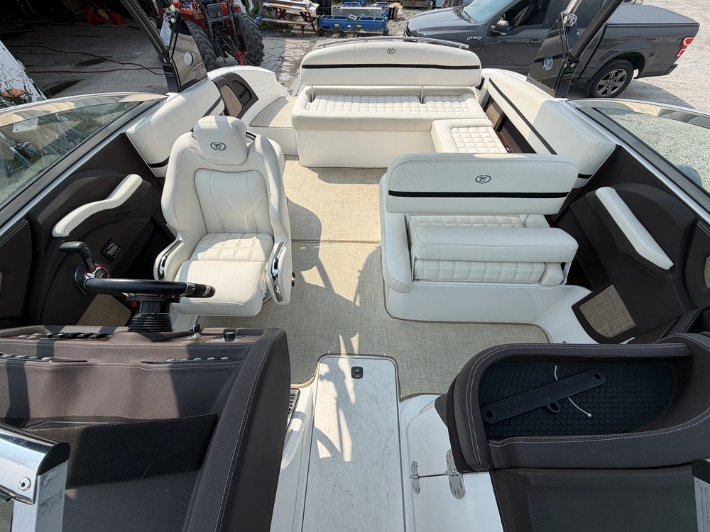 2017 Cobalt Boats Wss R5 Surf